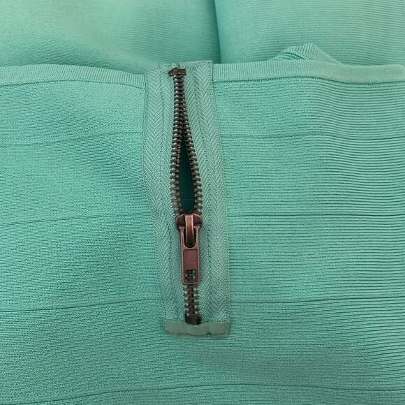 NWT Guess SWTR Mirage Cut-out Teal Mini Dress Size XS - Picture 7 of 10